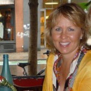 Meet your Posher, Connie